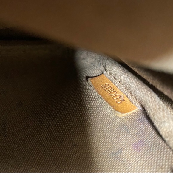 Louis Vuitton mini pochette - Picture 8 of 9